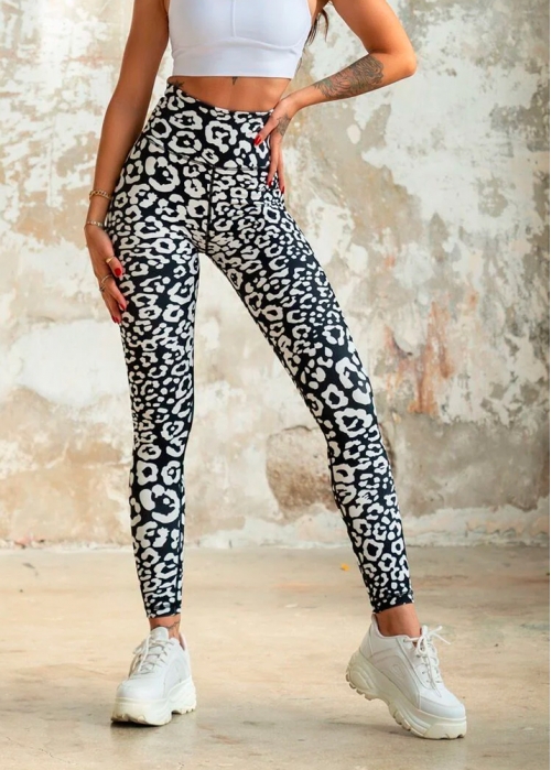 B&amp;W leopard leggings