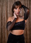 Top Andrea terciopelo negro (Colección Cápsula)